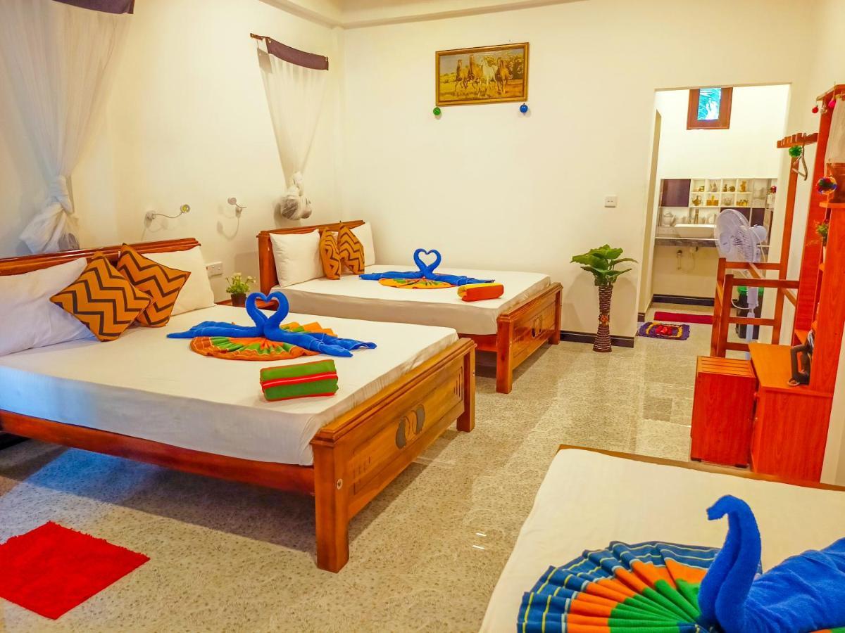 Sigiri Tarushan Home Stay Sigiriya Eksteriør billede