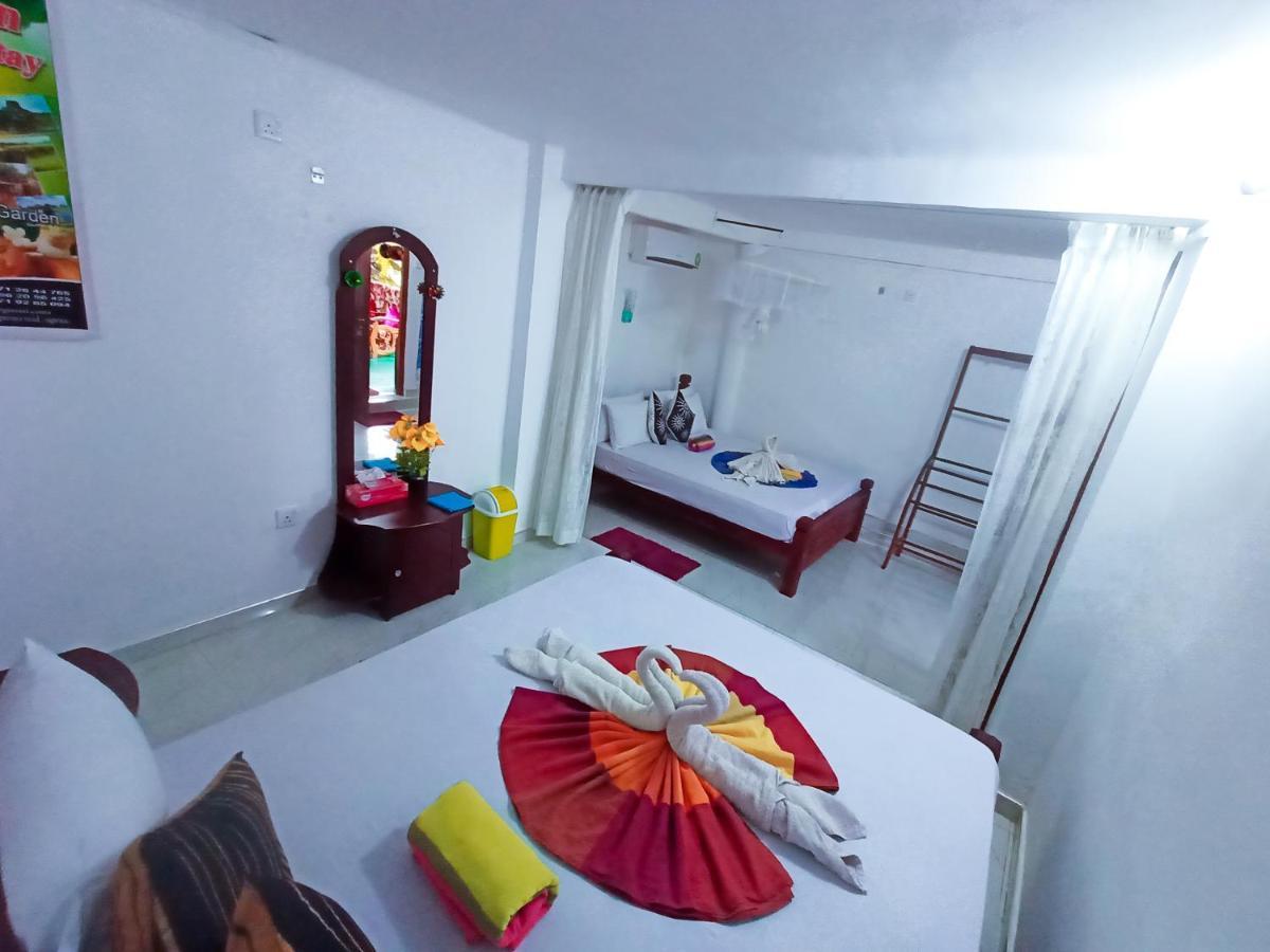 Sigiri Tarushan Home Stay Sigiriya Eksteriør billede