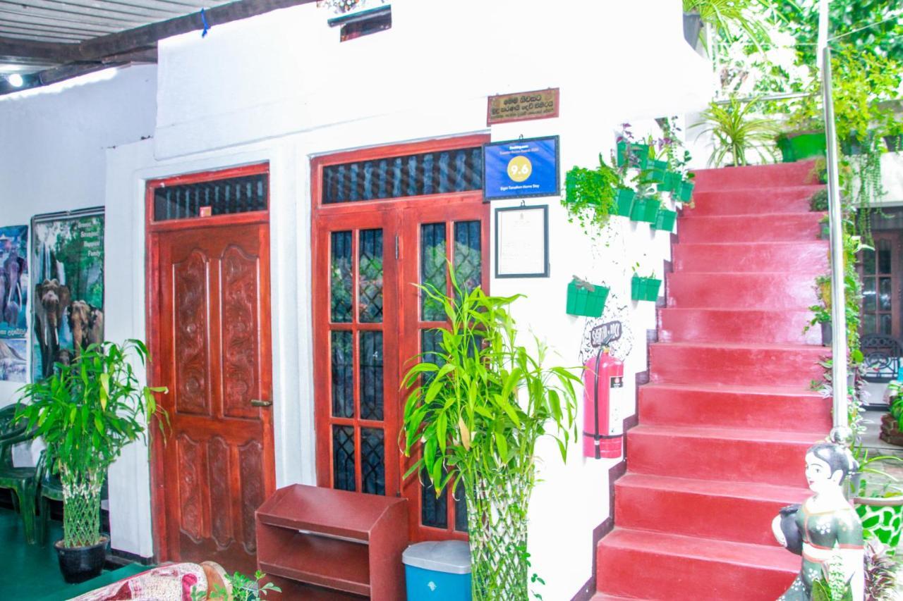 Sigiri Tarushan Home Stay Sigiriya Eksteriør billede